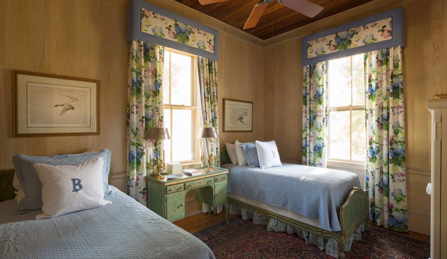 Broadfield Guest House