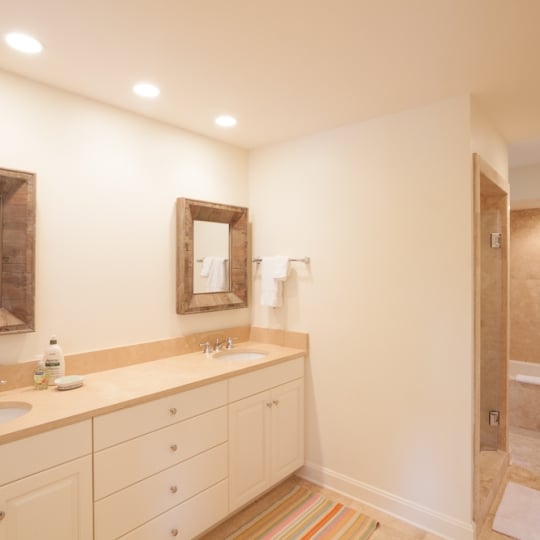 cottage 337 bathroom