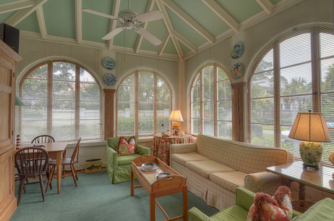 cottage 42 sun room