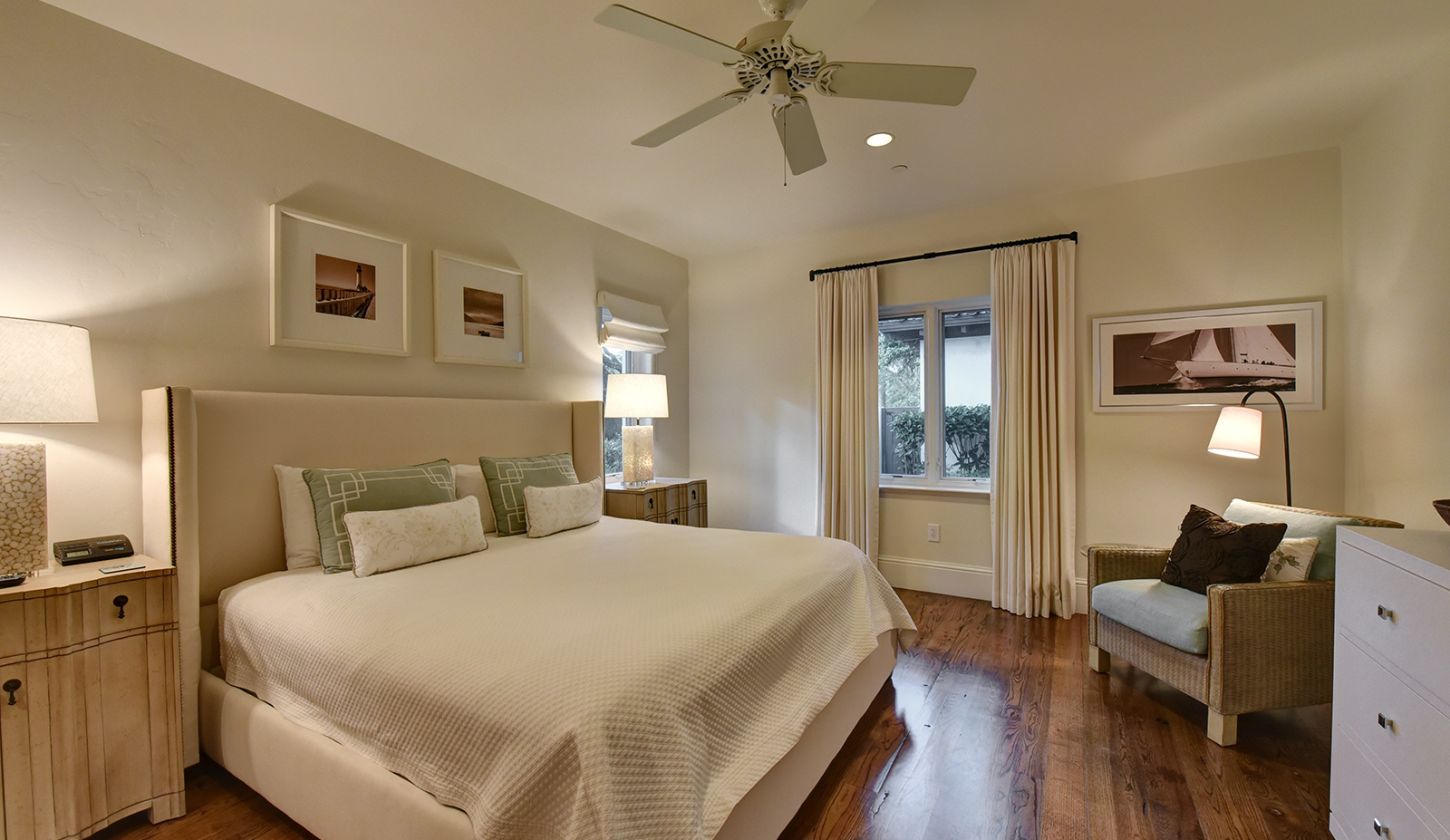 Bedroom with sitting area