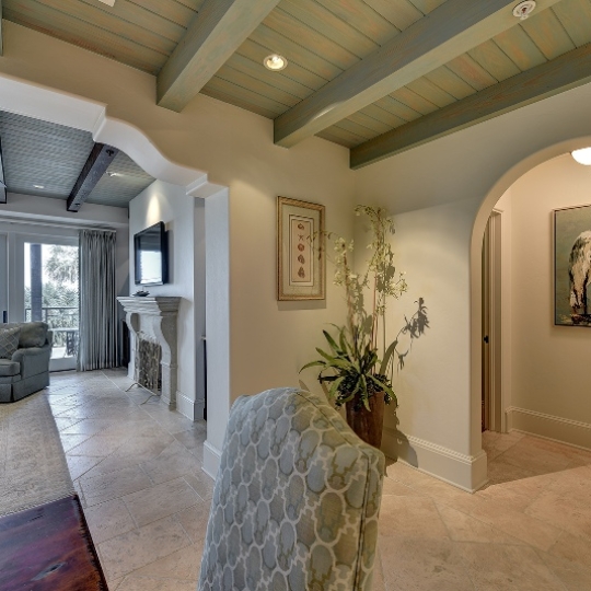 Open space between the dining room and living room