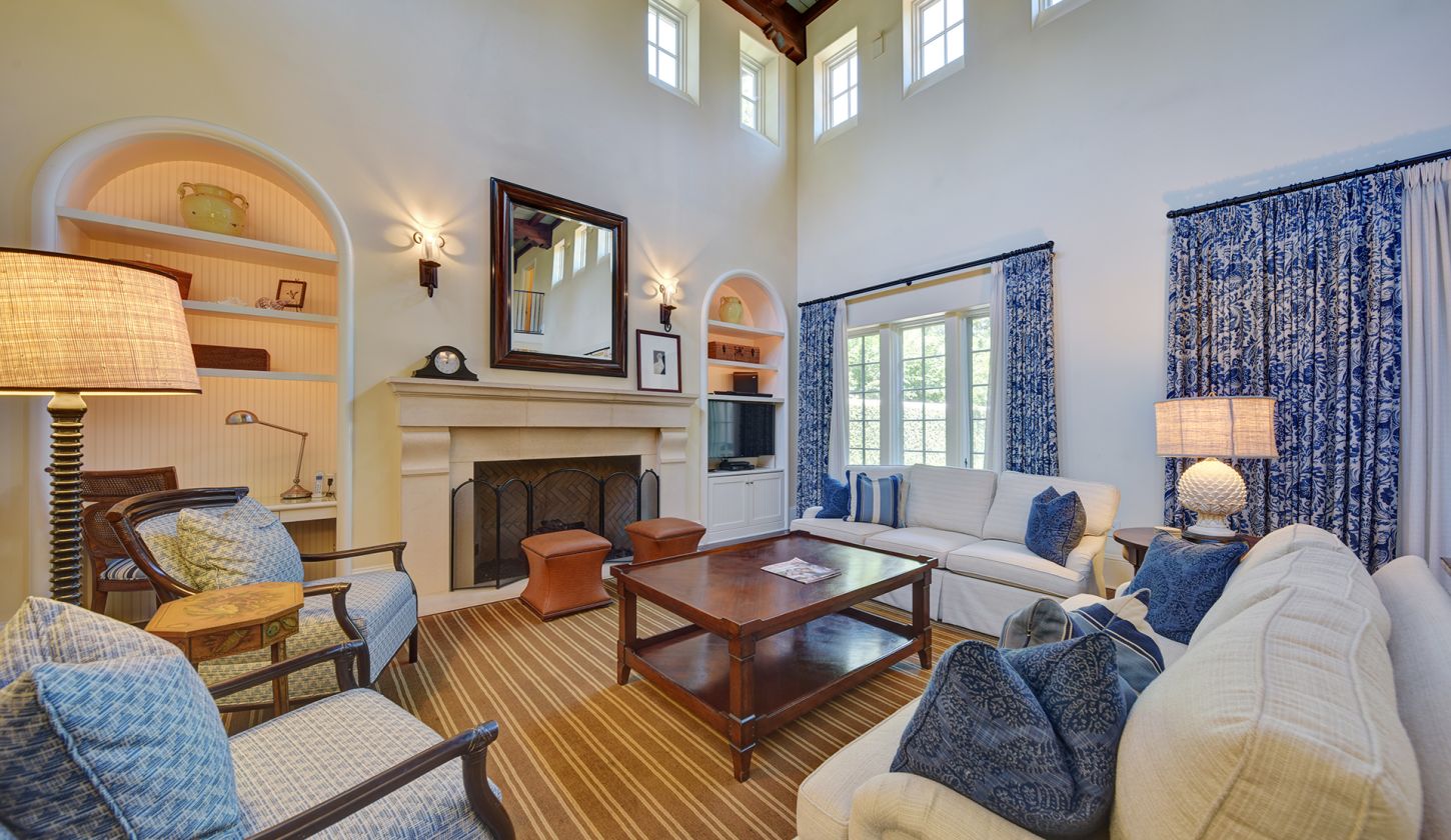 Open living room with lots of sitting area