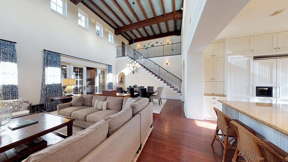 Living room with high ceiling