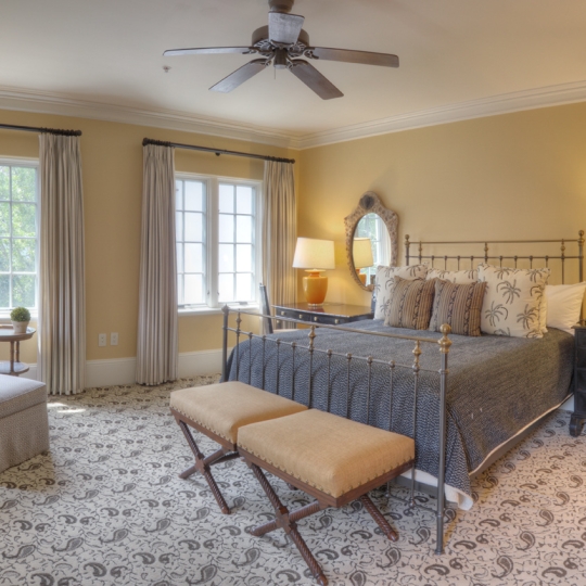 Bedroom with queen bed