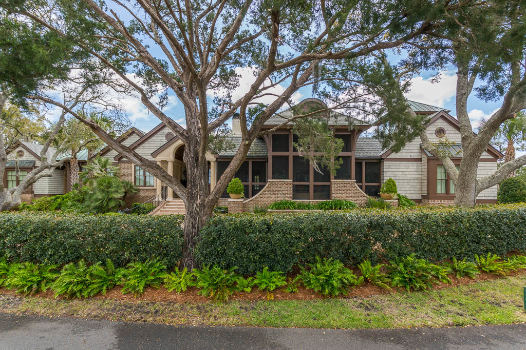 cottage 418 exterior view