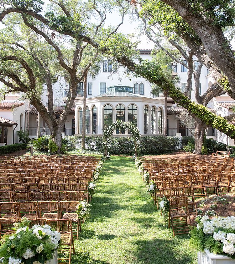 outdoor wedding set up