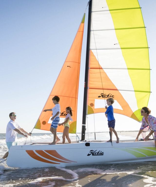 Beach Club - Hobie Cat Sailing