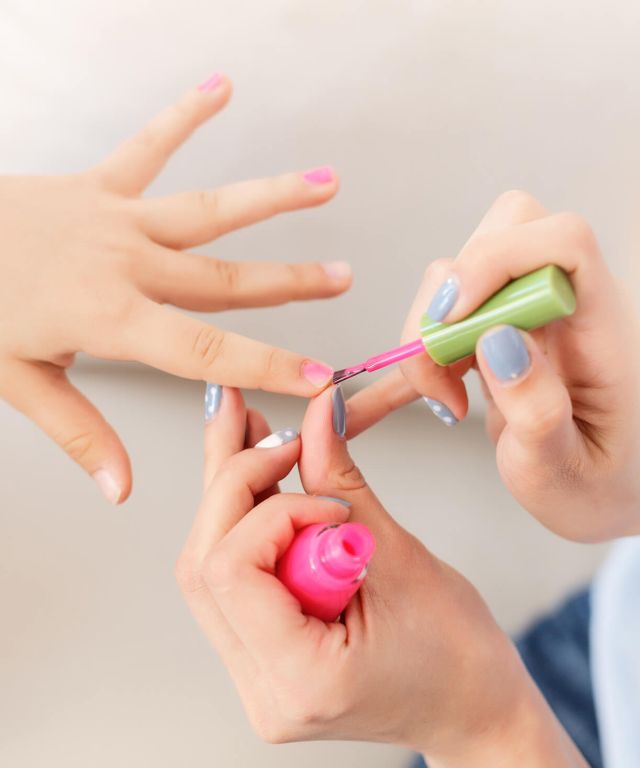 Sparkle Manicure