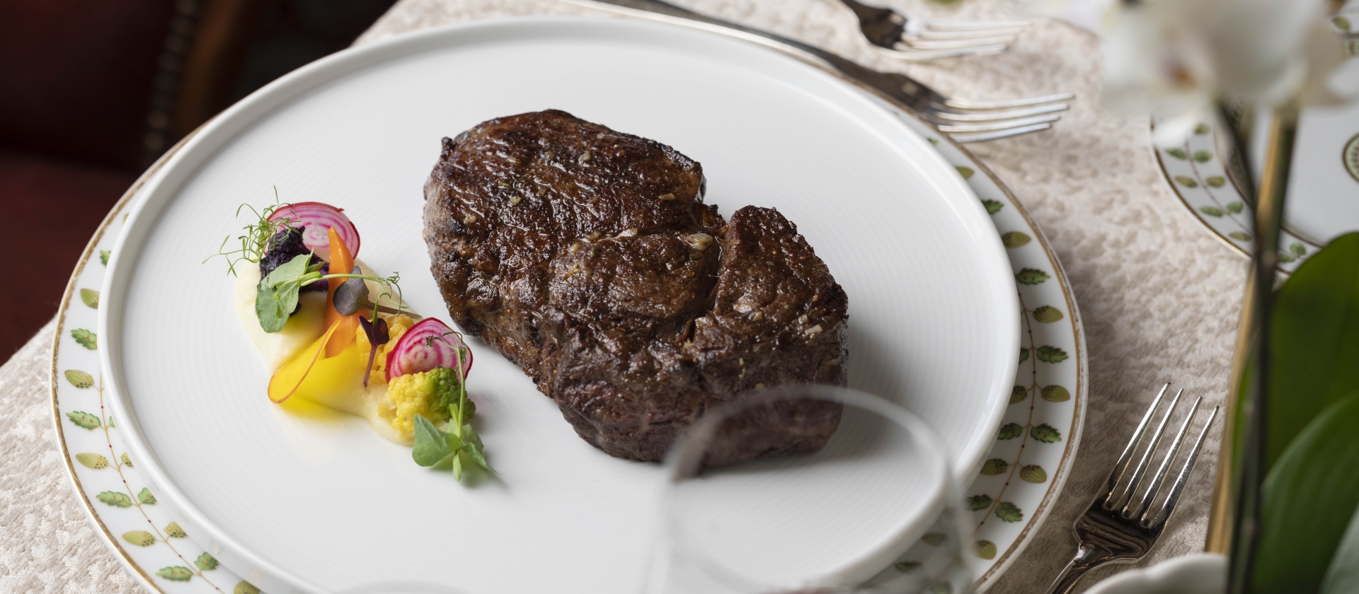 steak dining at Lodge Colt Alison
