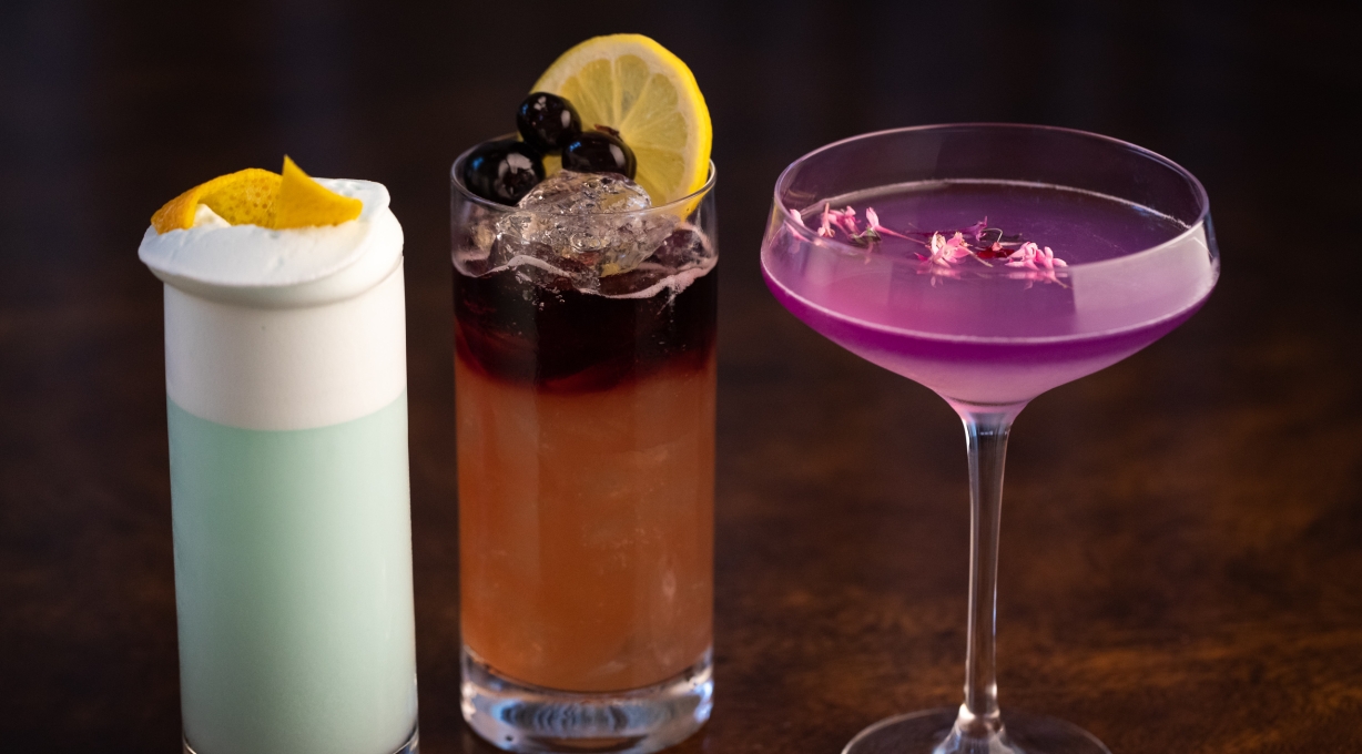 set of cocktails sea island