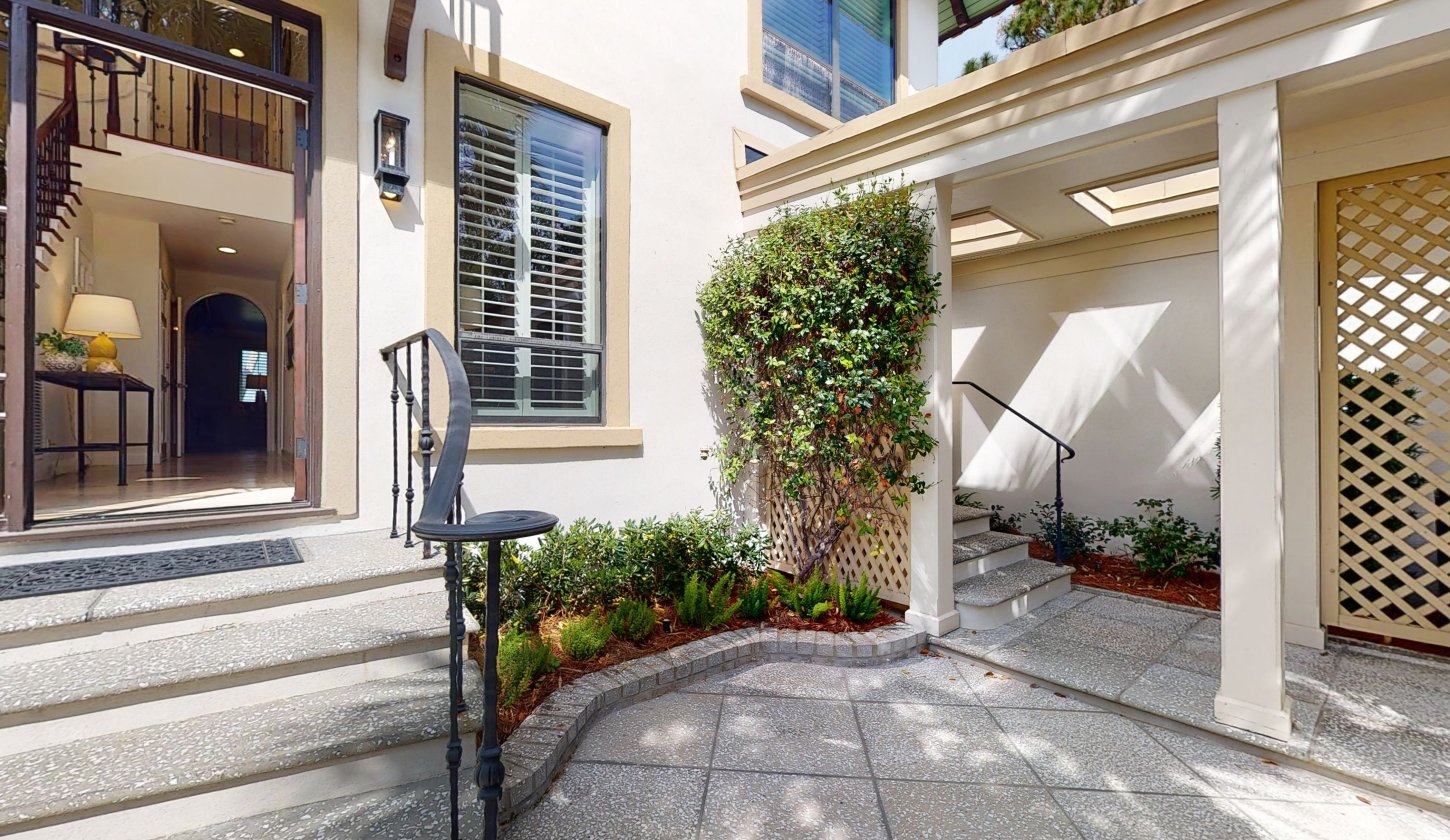 River Club Condo 1201