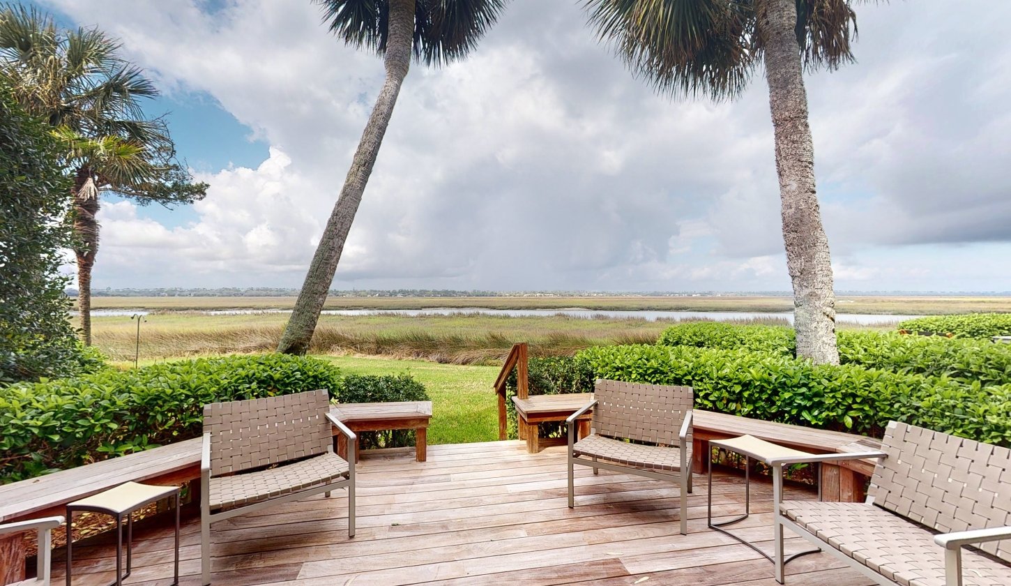 River Club Condo 1201